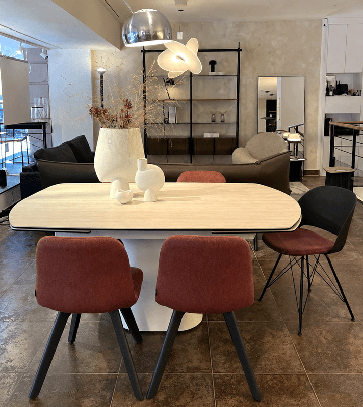 table PODIUM chaises CHANTAL chaise POLO