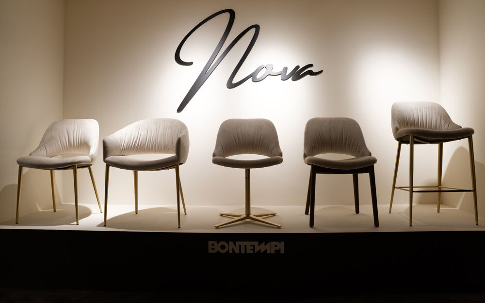 Sedia e sgabello Nova Bontempi Sedia e sgabello Nova Bontempi